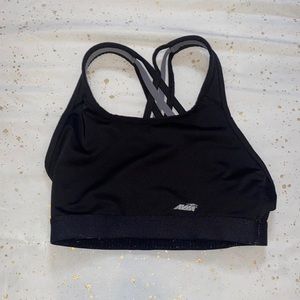 Black crossback sport bra